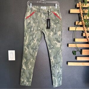 Etienne Marcel Camo Skinny Jeans Red Zip Detail Size 28 NWT